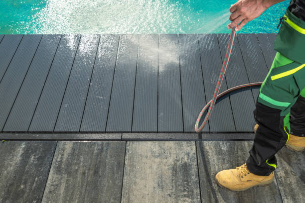 Best Pressure Washing Near Me  in Des Moines, IA