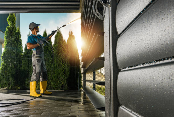 Deck Cleaning Services in Des Moines, IA