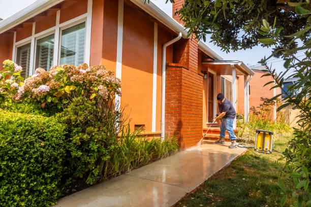 Best Commercial Building Pressure Washing  in Des Moines, IA